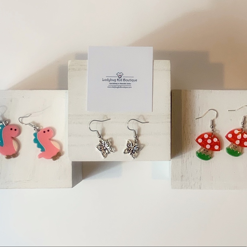 🦋Earring Set-Butterfly🦋 - Picture 1 of 4